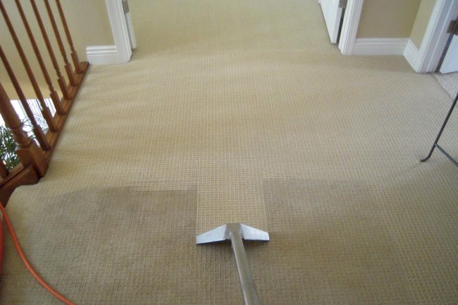 Professional hot water extraction as the most effective carpet cleaning method