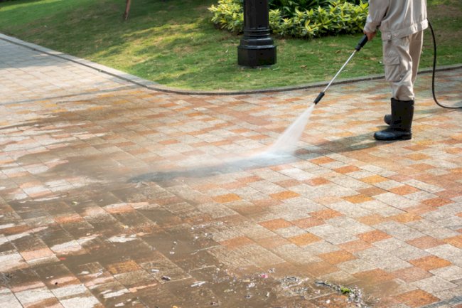 Quick Driveway Cleaning Tips To Keep It Looking New