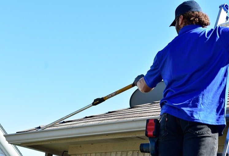 How Much Does Gutter Cleaning Cost on the Gold Coast?