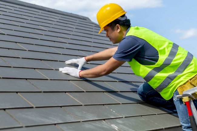 Hiring a Roof Leak Repair Specialist