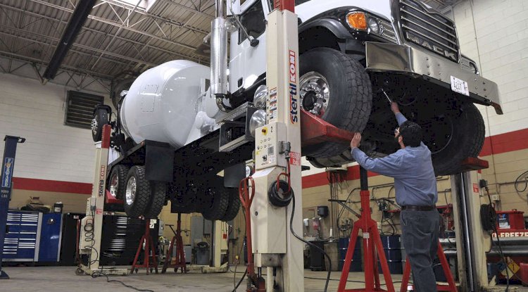 Important Factors to Be Followed For Trailer Repair Service