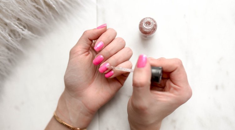 5 Hot Nail Polish Hits This Summer and Tips