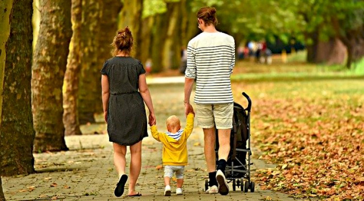 How to save money when moving to another continent with kids?