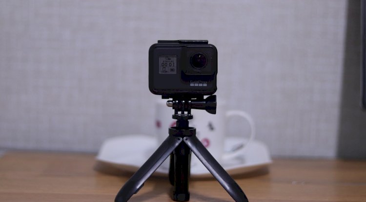 Top 6 Entertainment Gadgets You Need To Buy