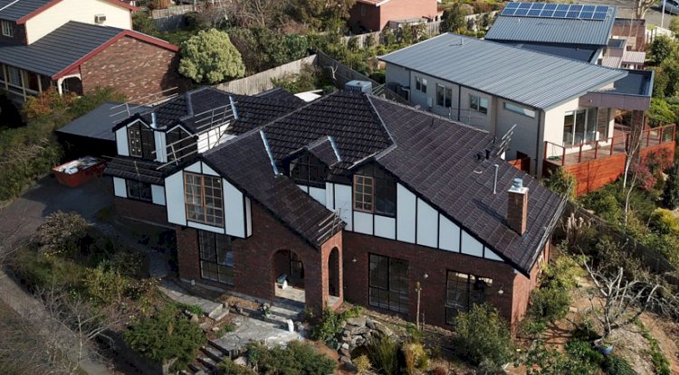 Fix Roof Leaks Using Easy and Effective Method