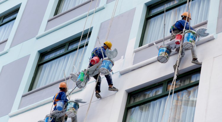 High Rise Painting And The Risks  That Your Painters Overcome In The Process