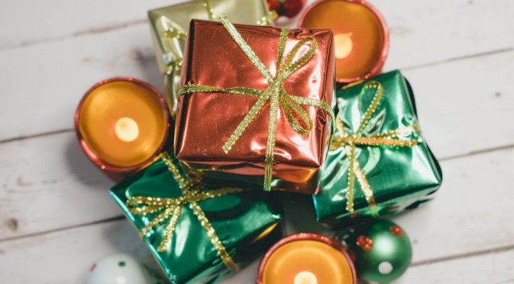 Reasons Why You Should Give Personalized Items