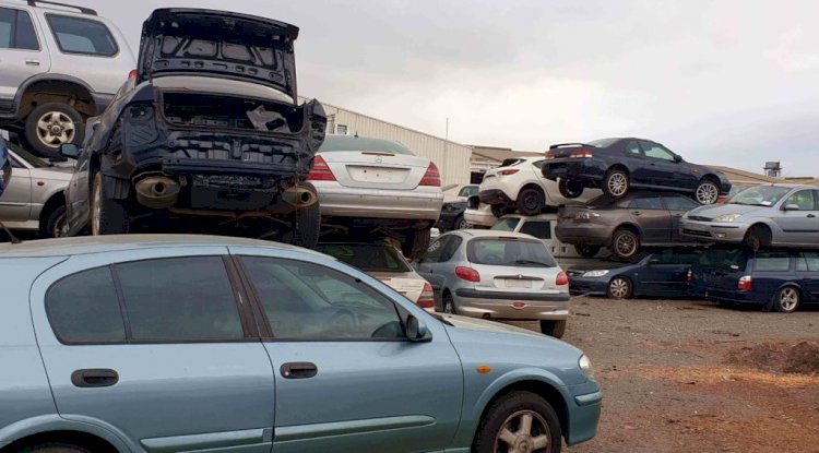 5 Things To Do Before Taking Your Car To A Scrapyard