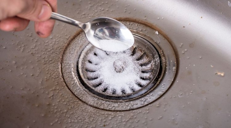 Smelly Sinks | How Will The Plumber Fix The Issue?
