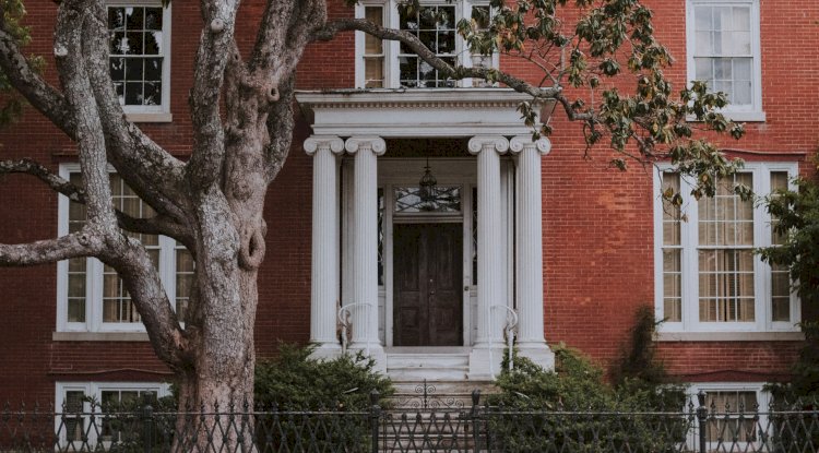 The Best Time to Buy a House in Virginia