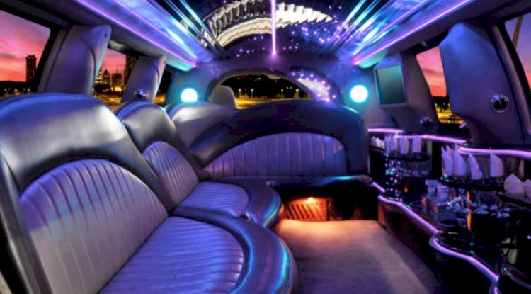 Renting a Limousine For Proms