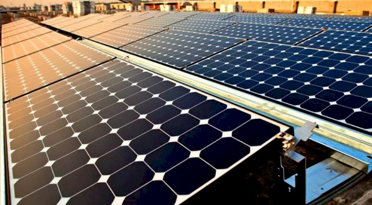 How Does Solar Power Compete Against Fossil Fuels?