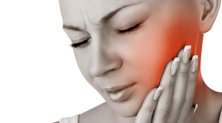 Why Should you See an Emergency Dentist for Facial Swelling?