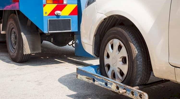 Choosing the Right Towing Service: What to Look for and What to Avoid