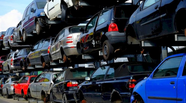 The Benefits of Hiring Professional Car Removal Services for Your Junk Car