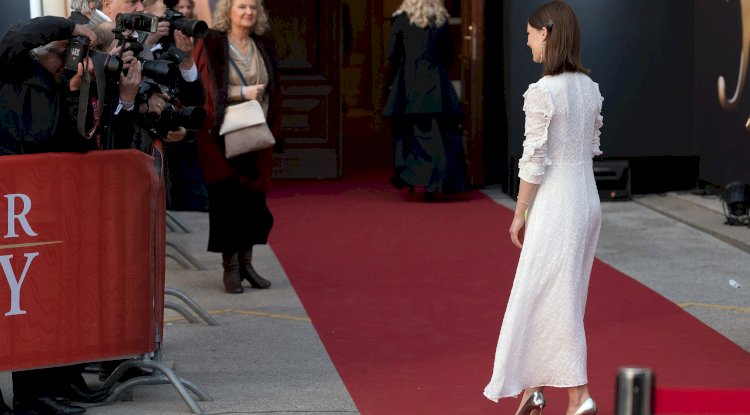 Celebrity Might Roll Up to the Red Carpet: A Guide to the Latest Trends