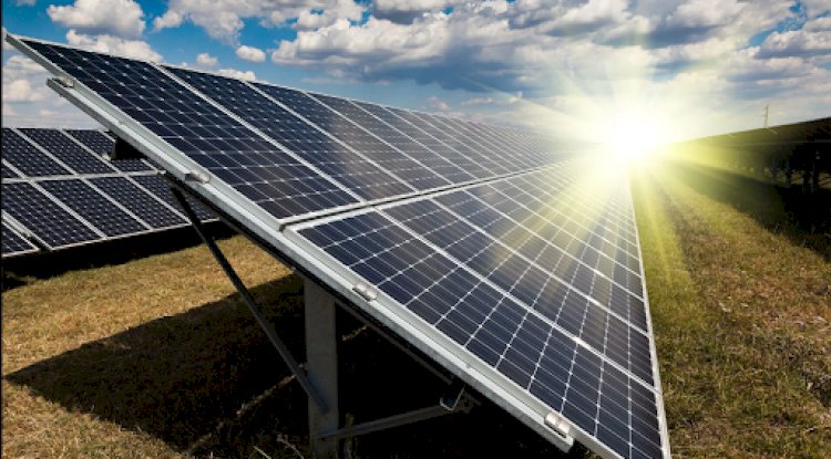 How Long Do Solar Panels Last? A Guide to Solar Panel Lifespan and Maintenance