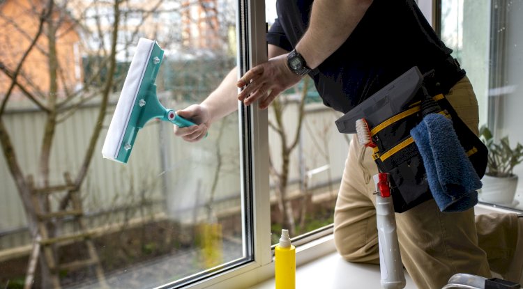 Window Cleaning Services: A Guide to Sparkling, Streak-Free Windows