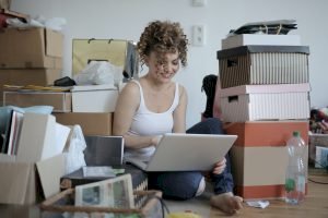 The Importance of Checking Online Reviews When Hiring Movers