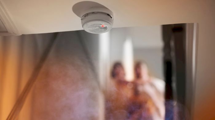 The Complete Guide About Smoke Alarms and How To Choose For Your Home