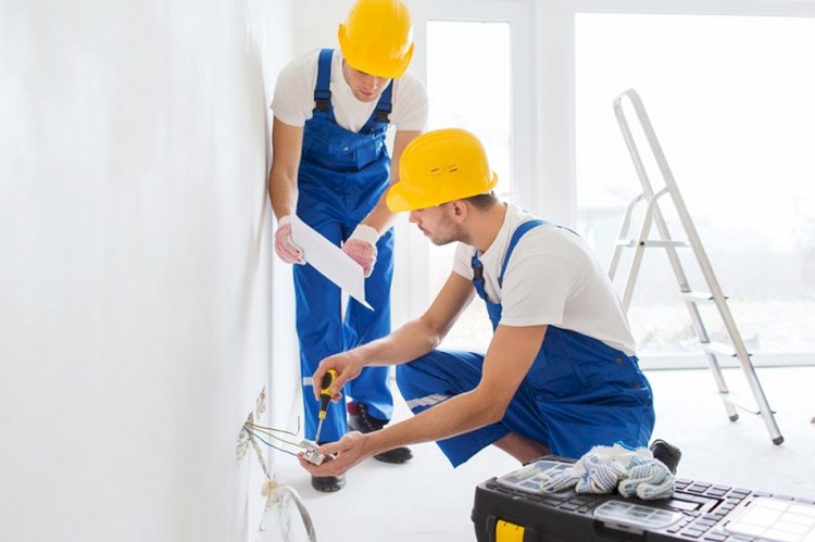 The Importance of Hiring a Professional Electrician Service