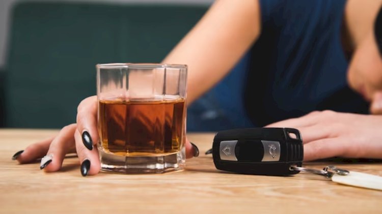 6 Reasons Alcohol Causes Weight Gain